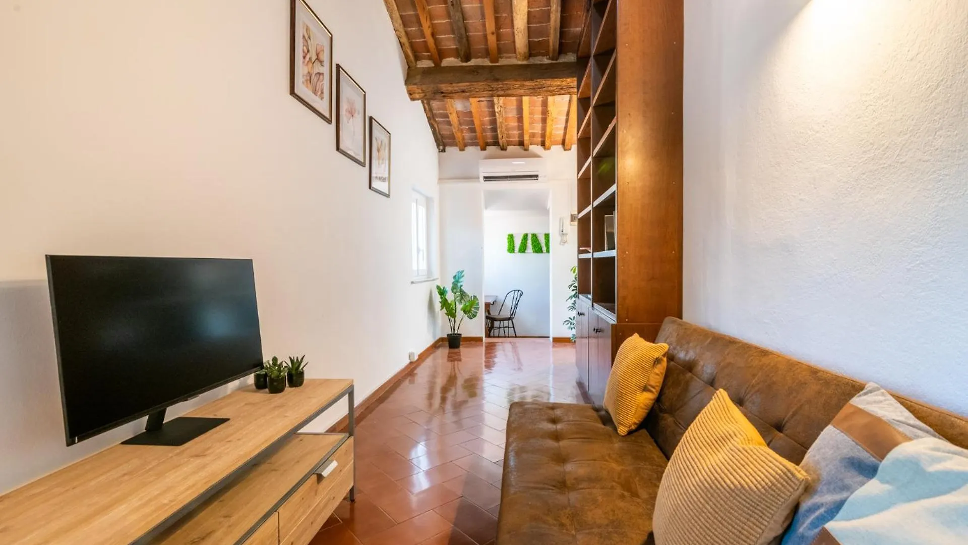 Lh - The Rose Apartment - Tower View Italia